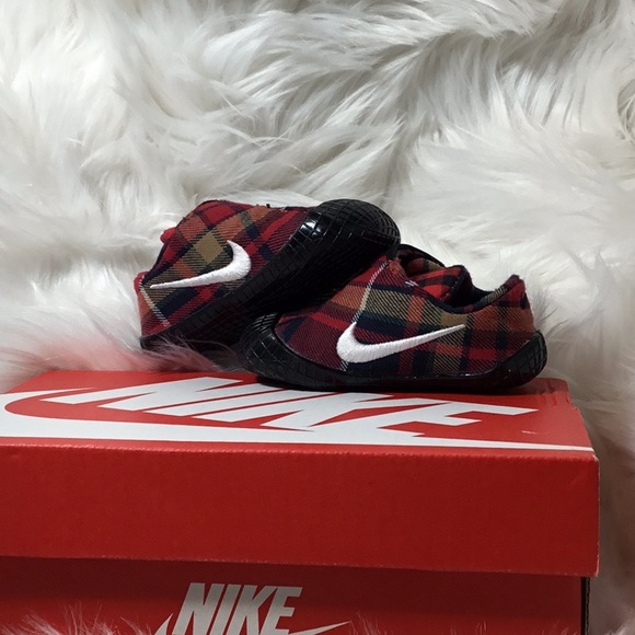 BABY NIKE RED BLACK CHECK PLAID TENNIS SHOES CRIB - Picture 2 of 7